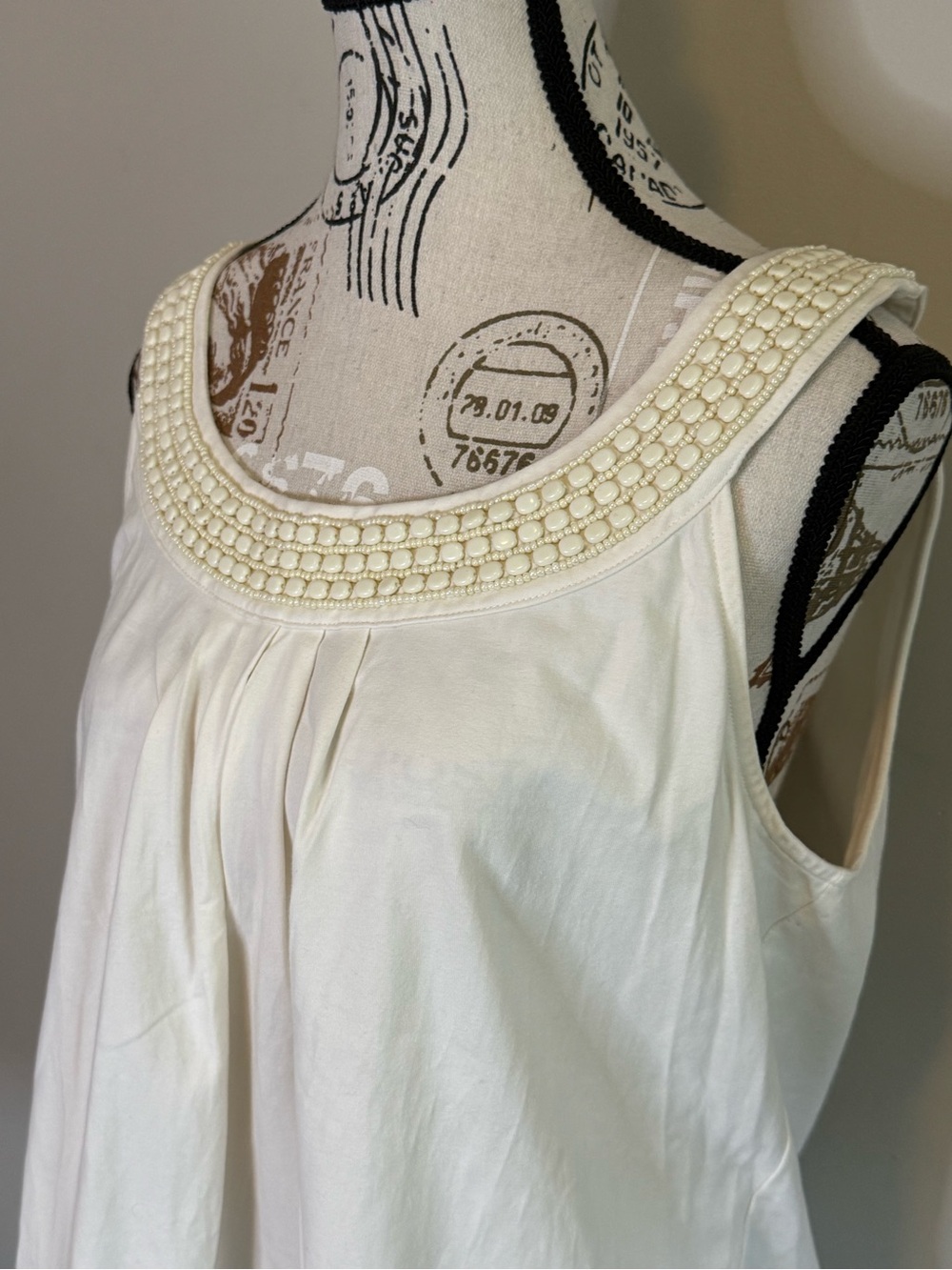 NWOT - Talbots White Beaded Scoop Neck Camisole - Size L - Picture 4 of 7